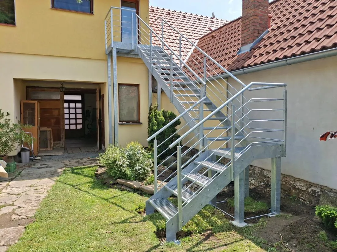 pozinkované schodiště